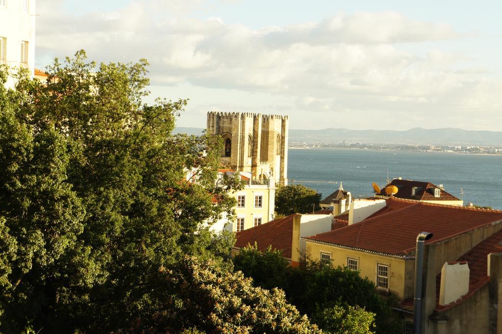 Cozy Apartment With Castel View Lisboa Ngoại thất bức ảnh