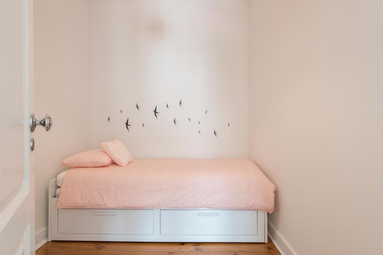 Cozy Apartment With Castel View Lisboa Ngoại thất bức ảnh